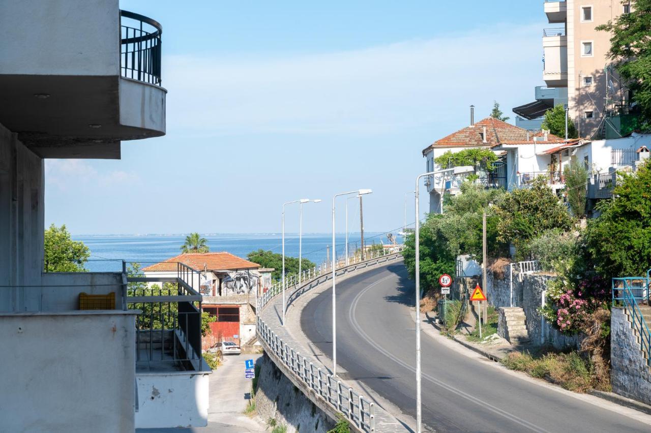 La Dns Apartment Kavala Exterior foto