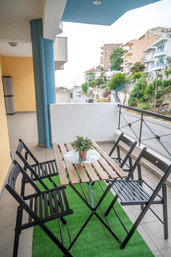 La Dns Apartment Kavala Exterior foto
